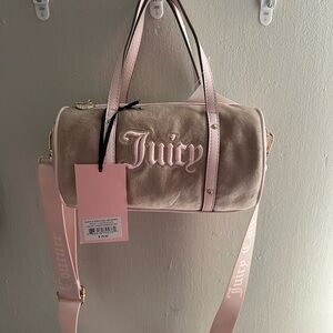 Viral Juicy Couture Queen of Everything Mini Barrel Cafe/Powder Blush